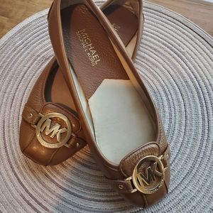 Michael Kors Brown Leather/Gold Flats